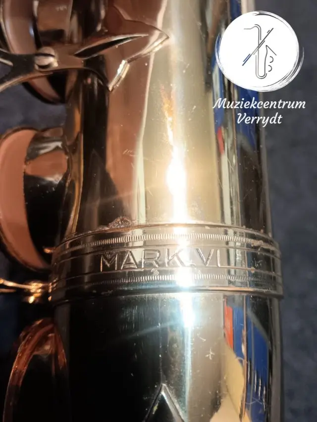 77-Selmer-Mark-VI-2.webp